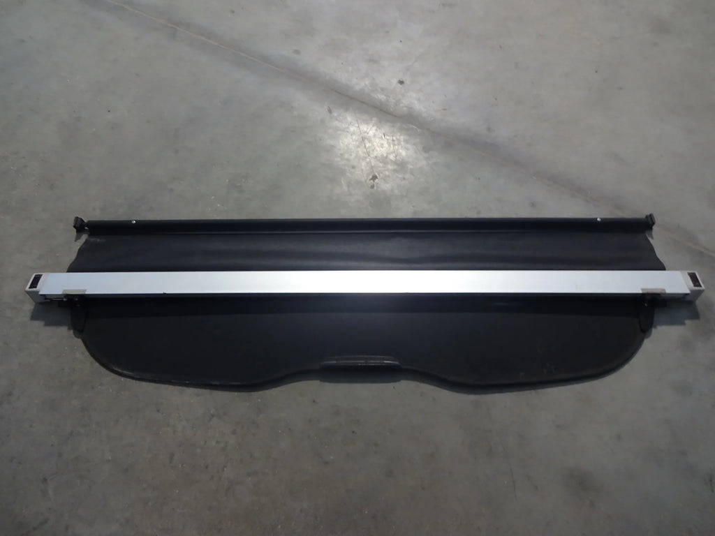 Pre-Owned 2012 Sizeubaru Forester Rear Grey Retractable Cargo Cover OEM (Good)